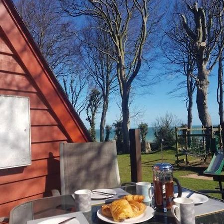 Escape To A Clifftop Chalet With Pool And Tennis Onsite - 1A Kingsdown Holiday Park Extérieur photo