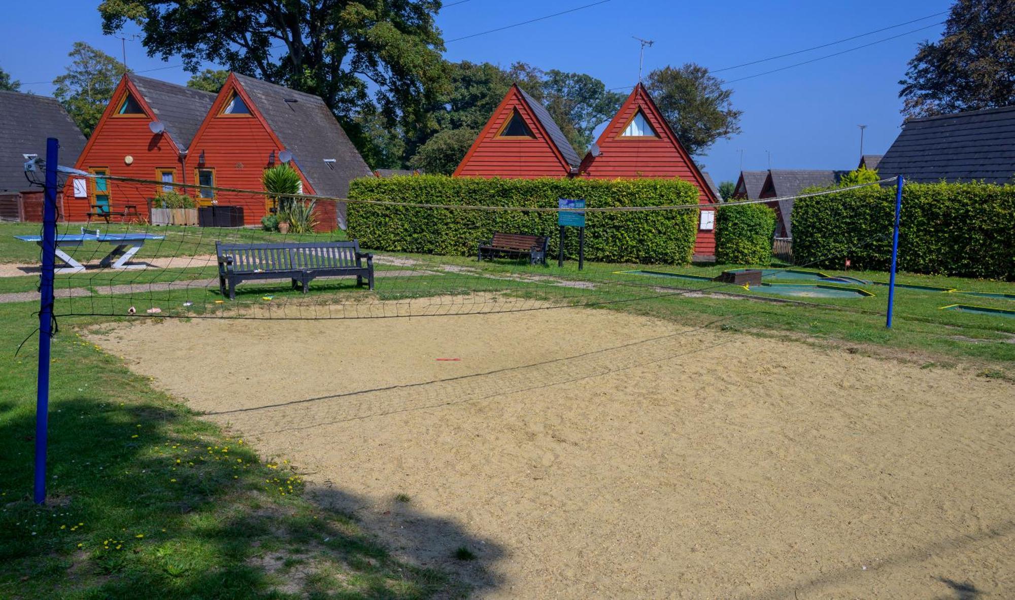 Escape To A Clifftop Chalet With Pool And Tennis Onsite - 1A Kingsdown Holiday Park Extérieur photo