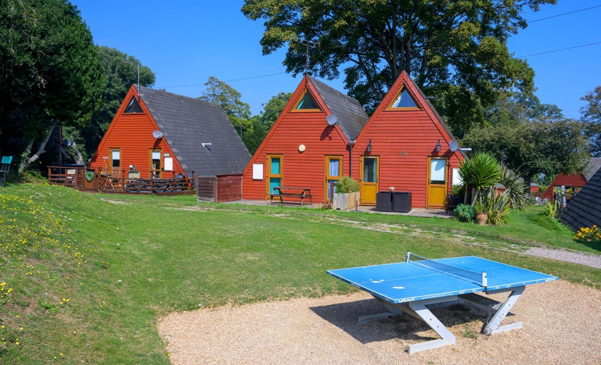 Escape To A Clifftop Chalet With Pool And Tennis Onsite - 1A Kingsdown Holiday Park Extérieur photo